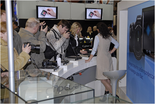 -  
   -
      Samsung